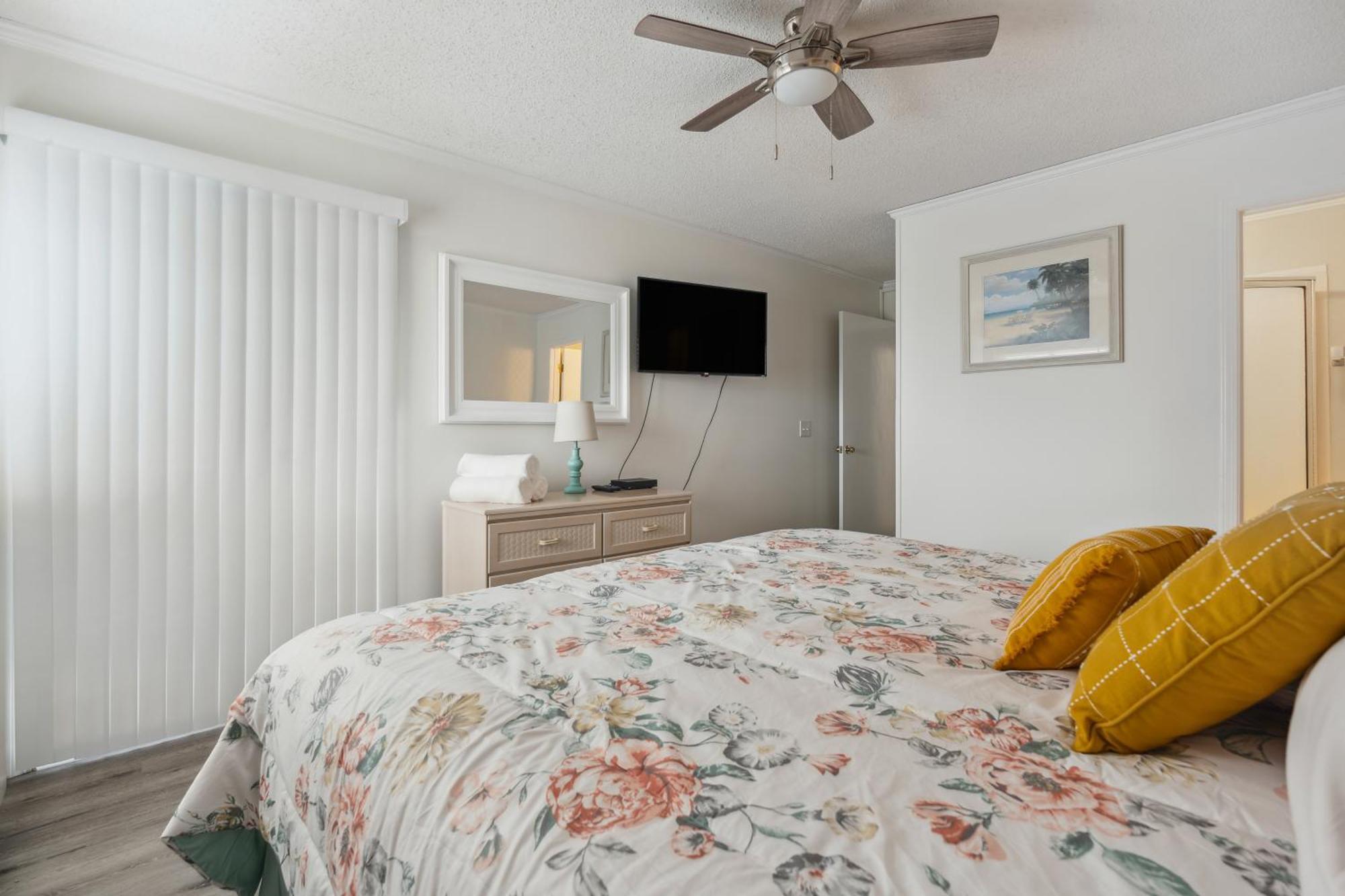 Holiday home Your Cozy Escape By The Beach
