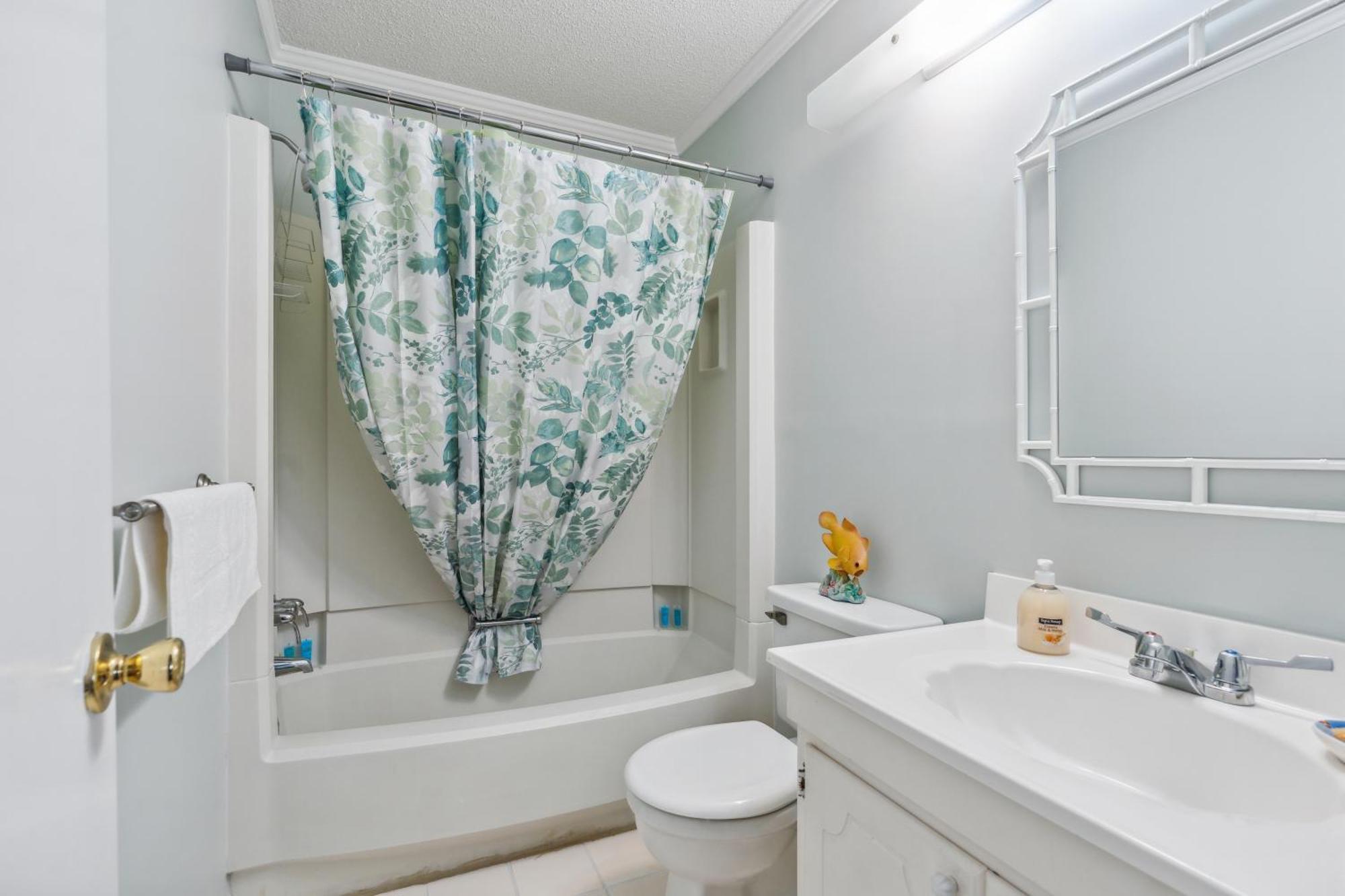 Your Cozy Escape By The Beach Holiday home *