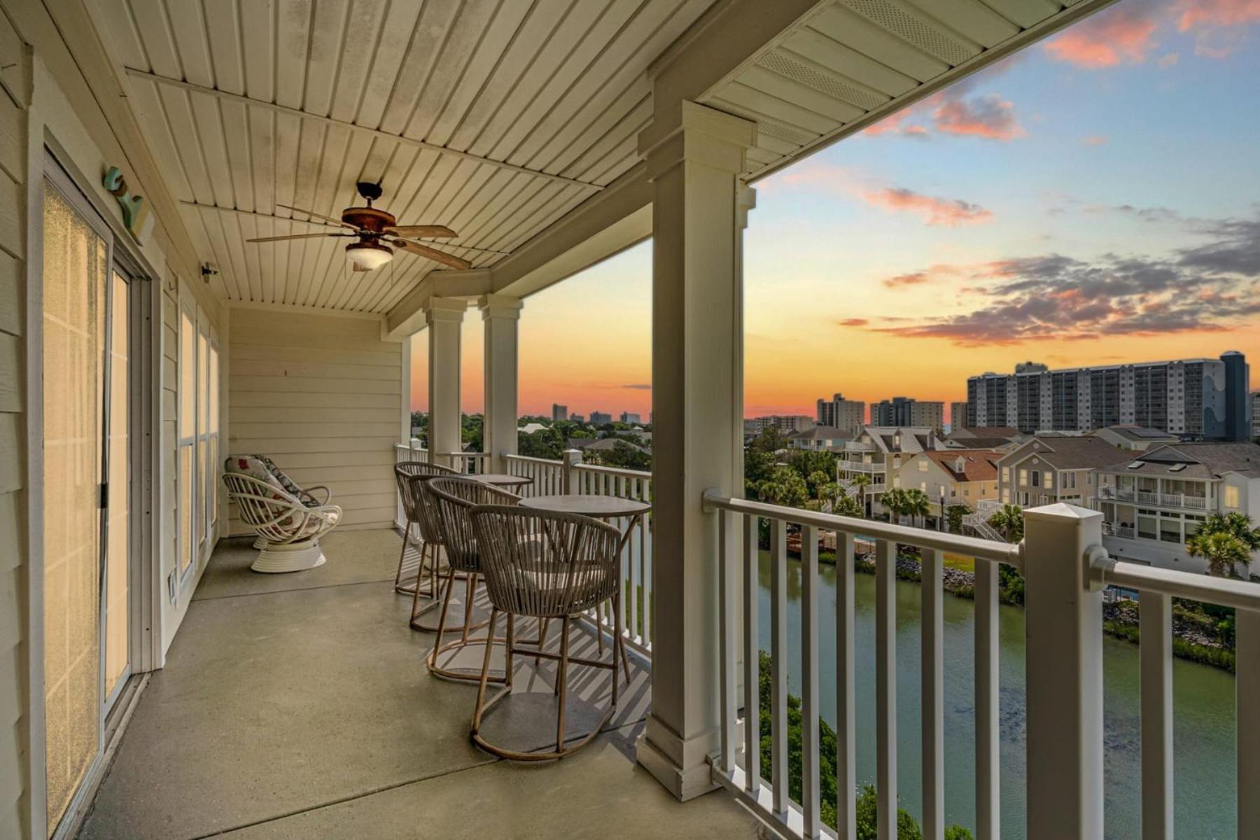 Holiday home Ocean Marsh Relaxing Waterfront Loft Unit 403
