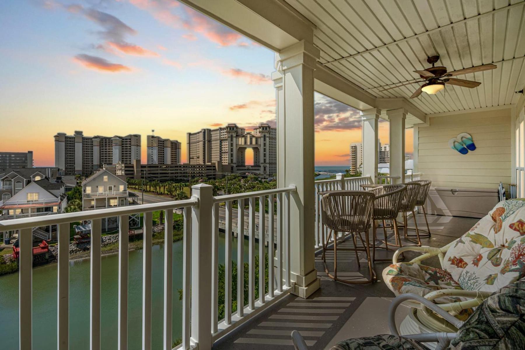 Ocean Marsh Relaxing Waterfront Loft Unit 403