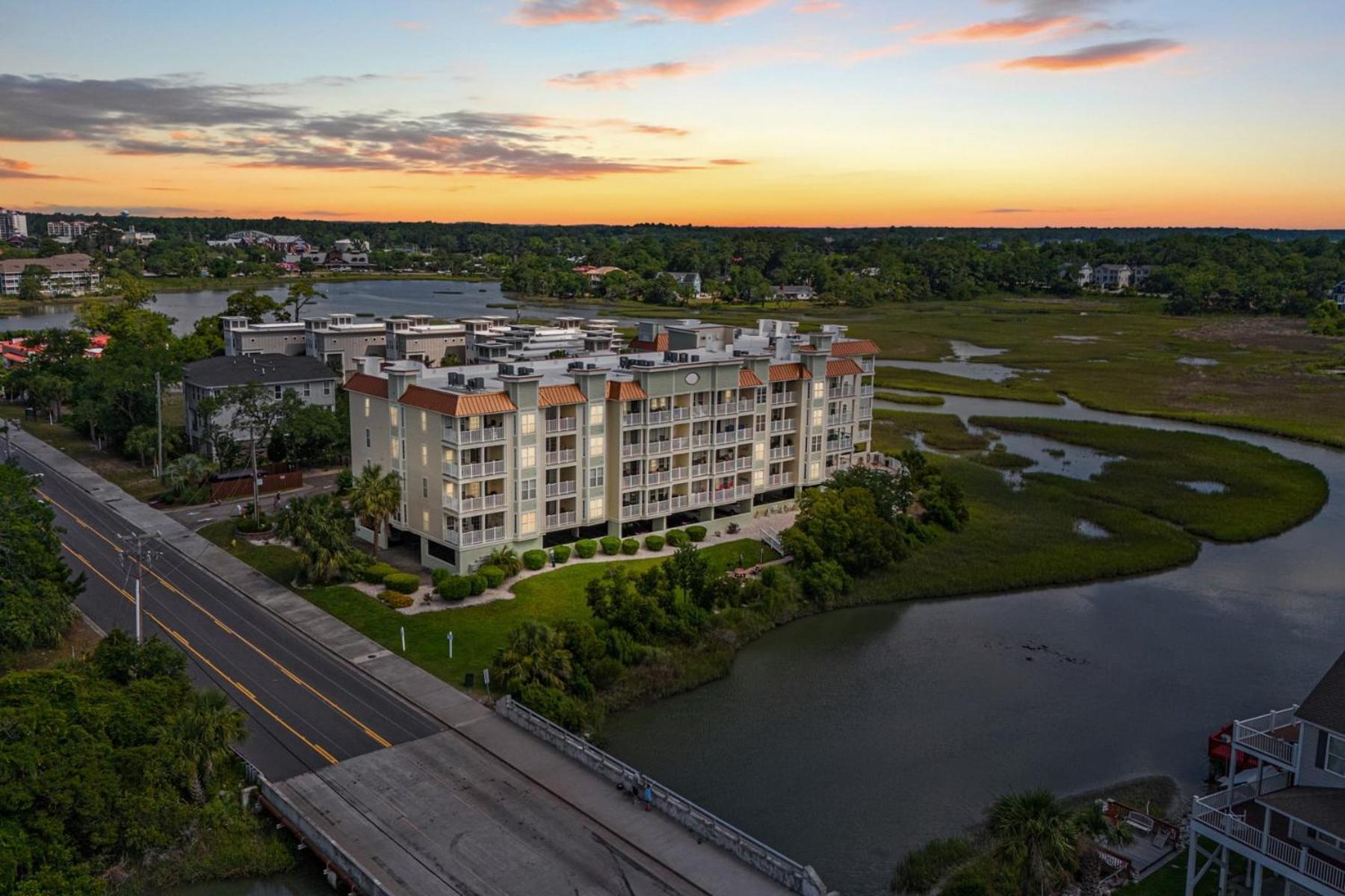 Holiday home Ocean Marsh Relaxing Waterfront Loft Unit 403