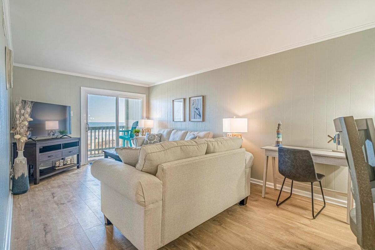 Holiday home Chateau By The Sea Oceanfront Unit D2 *