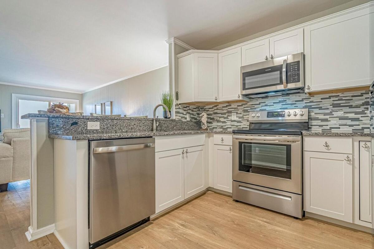 Chateau By The Sea Oceanfront Unit D2 Myrtle Beach