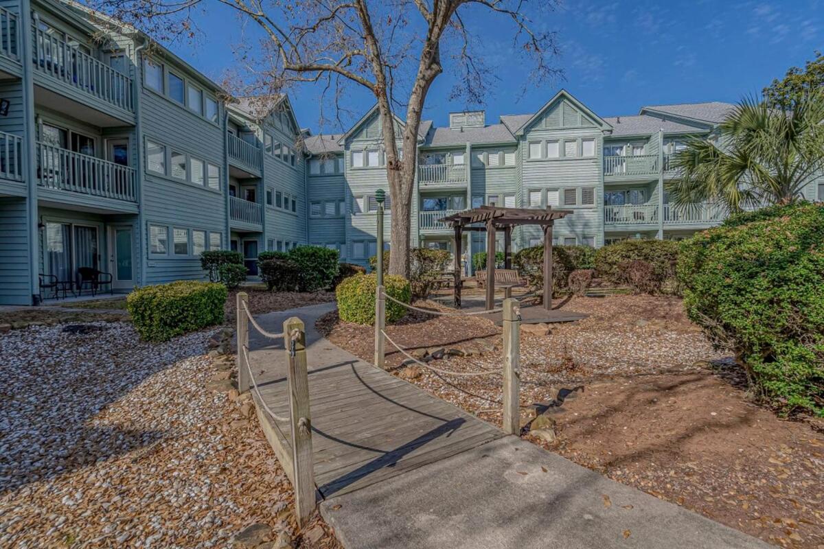 Myrtle Amenity-rich Escape 4205 Holiday home *