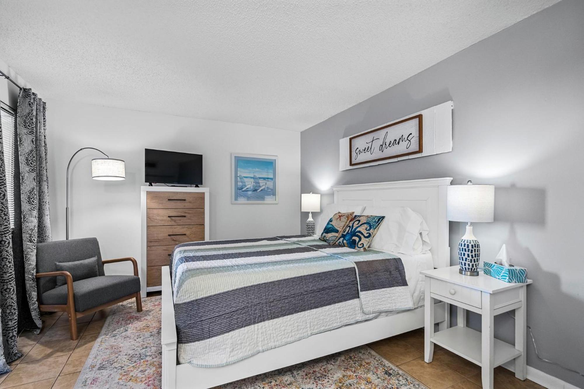 Ocean Forest Plaza Cozy Oceanfront Unit 1910 * Myrtle Beach