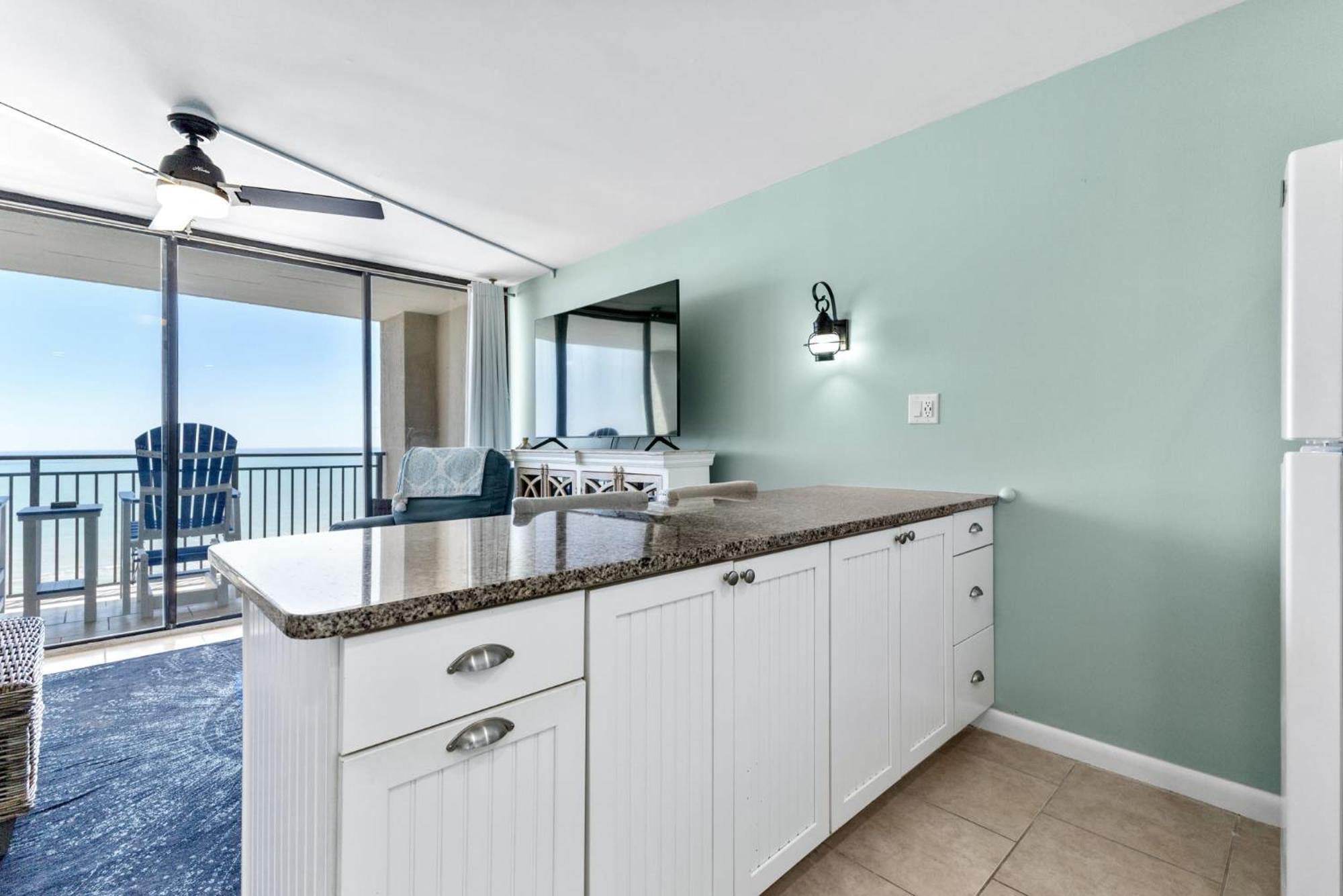 Ocean Forest Plaza Oceanfront Unit 1107 Holiday home