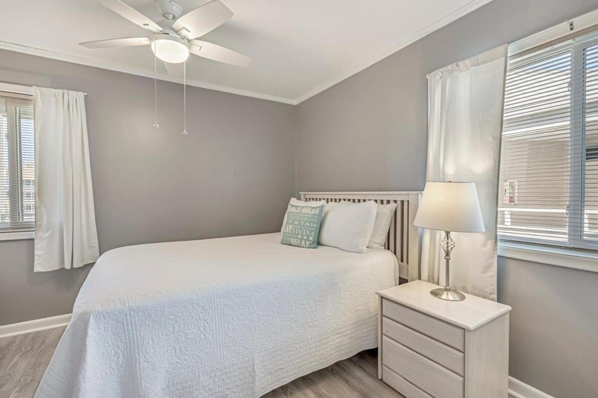 Holiday home Pelican's Watch Cozy Oceanfront Unit 304 *