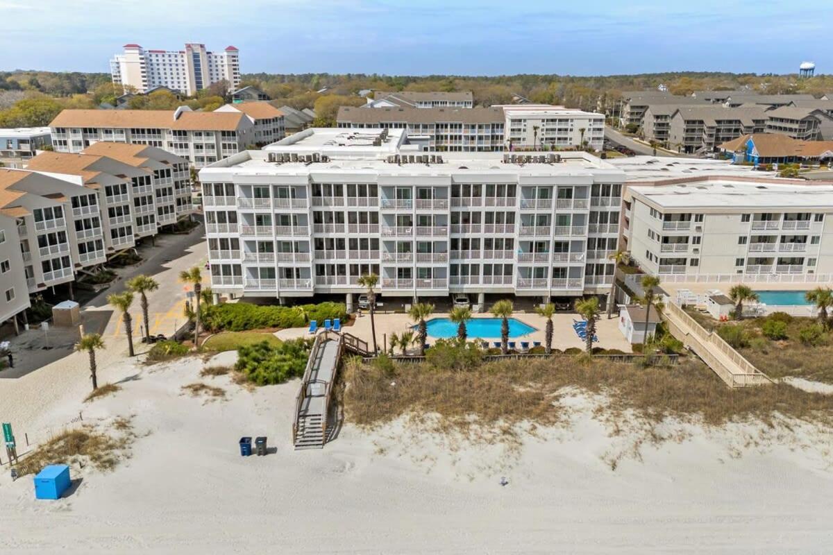 Pelican's Landing Breezy Oceanfront Unit 401 Holiday home
