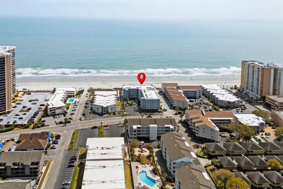 Pelican's Landing Breezy Oceanfront Unit 401 *