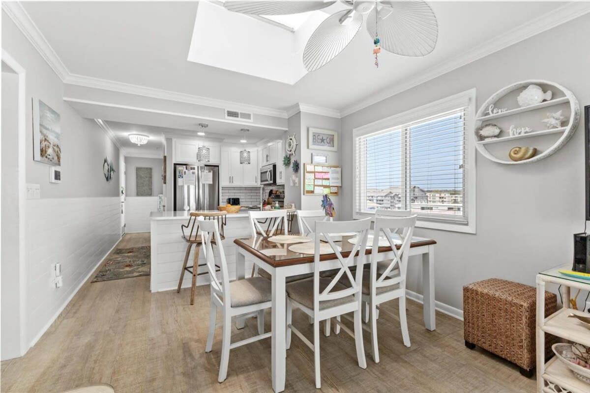 Pelican's Landing Breezy Oceanfront Unit 401 Holiday home