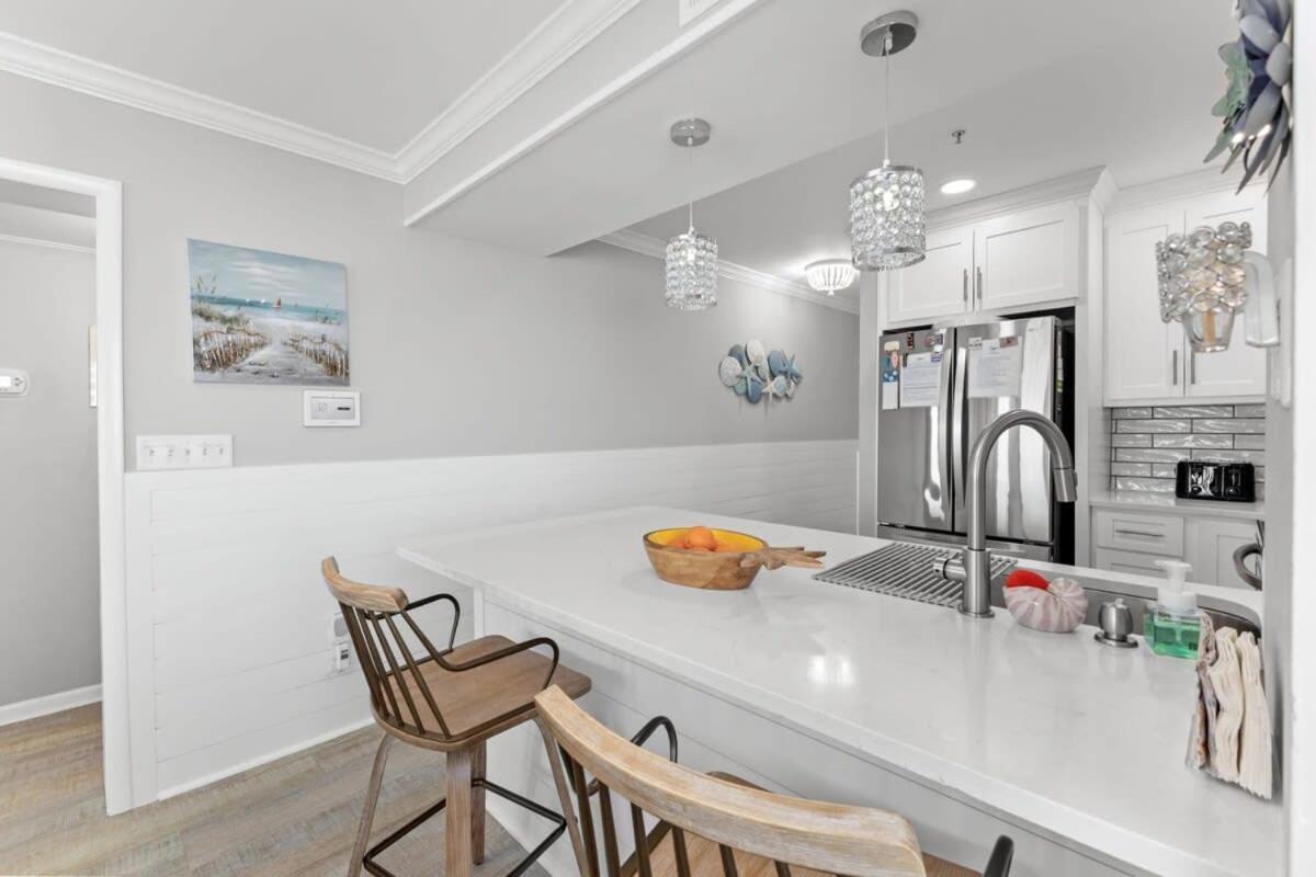 Holiday home Pelican's Landing Breezy Oceanfront Unit 401
