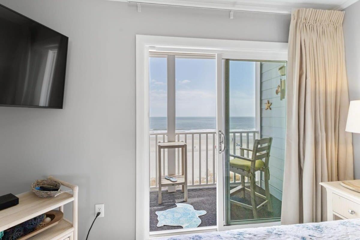 Holiday home Pelican's Landing Breezy Oceanfront Unit 401 *