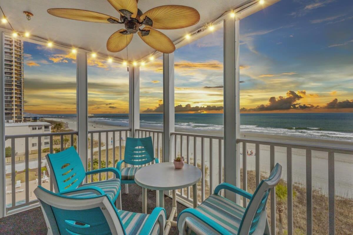 Pelican's Landing Breezy Oceanfront Unit 401 Holiday home *