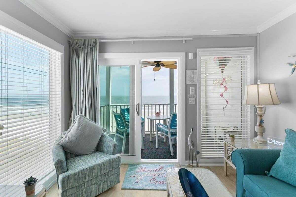 Pelican's Landing Breezy Oceanfront Unit 401 Holiday home Myrtle Beach