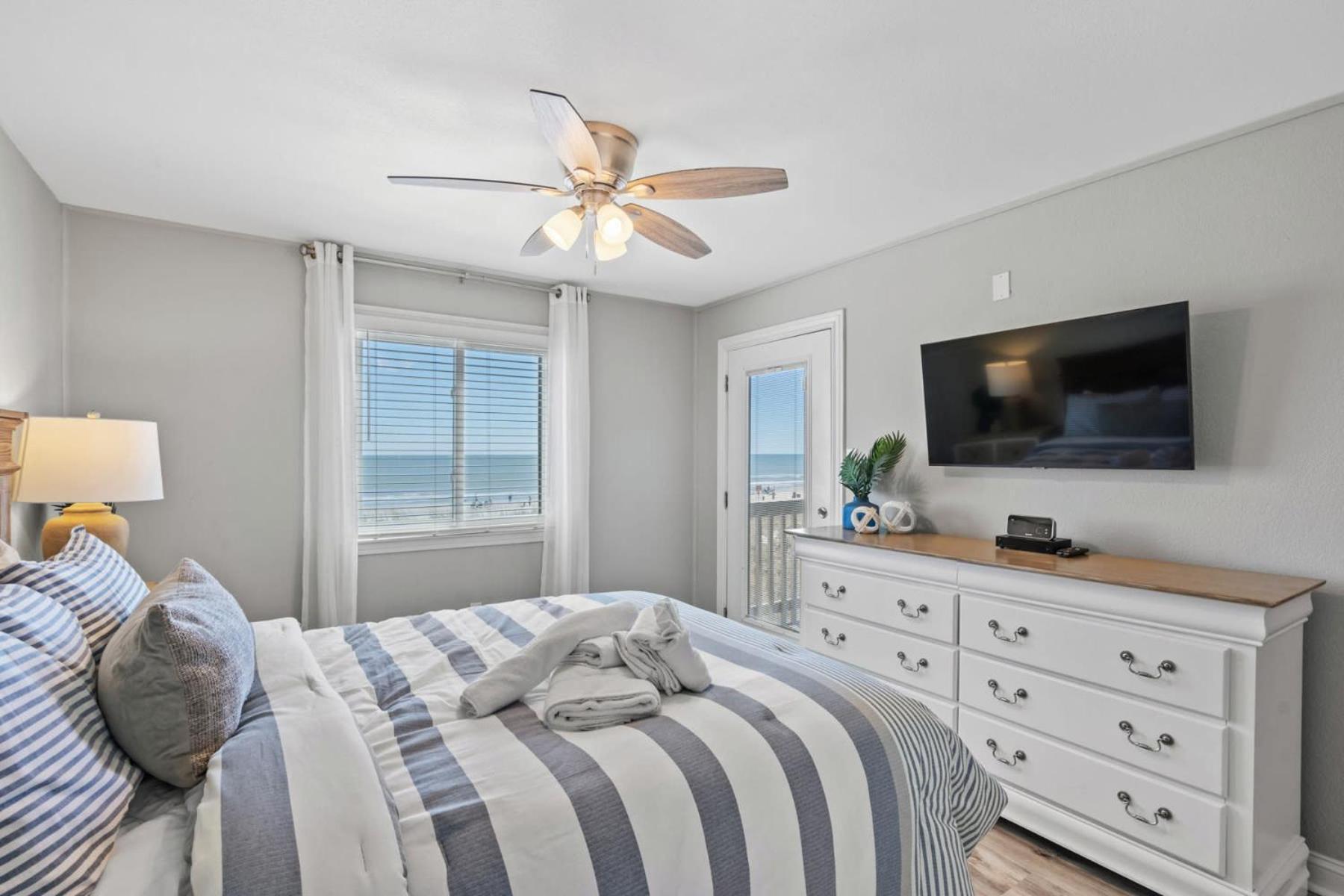 Holiday home Chateau By The Sea Breezy Oceanfront Unit G2 Myrtle Beach