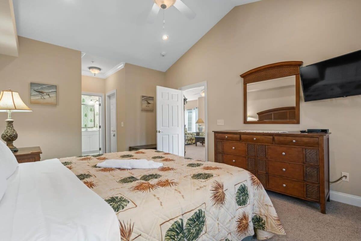 Tupelo Bay Golf Serene Unit 1211 Holiday home *