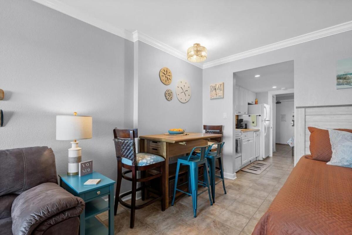 Holiday home Bluewater Oceanfront Unit 203 *