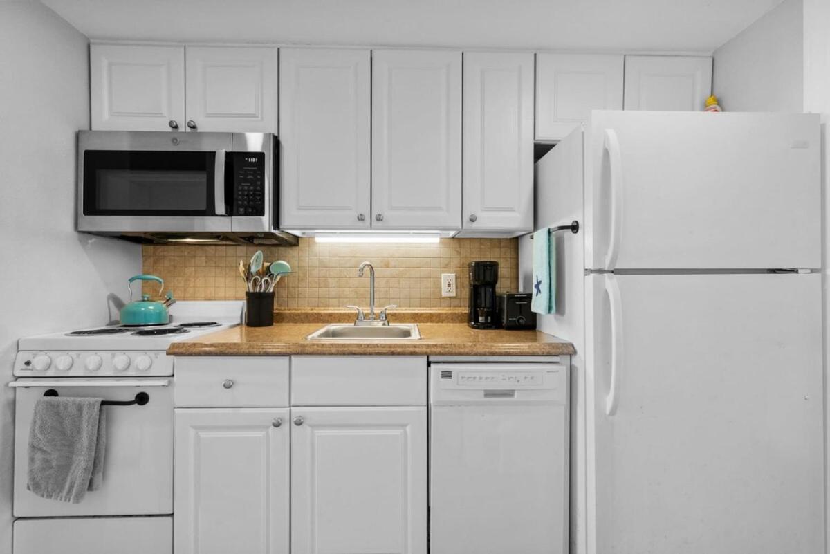 Bluewater Oceanfront Unit 203 Holiday home *