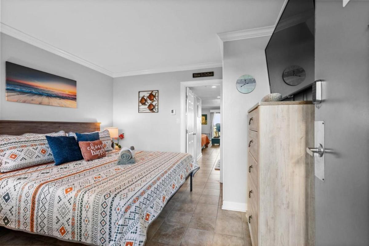 Bluewater Oceanfront Unit 203 Holiday home *