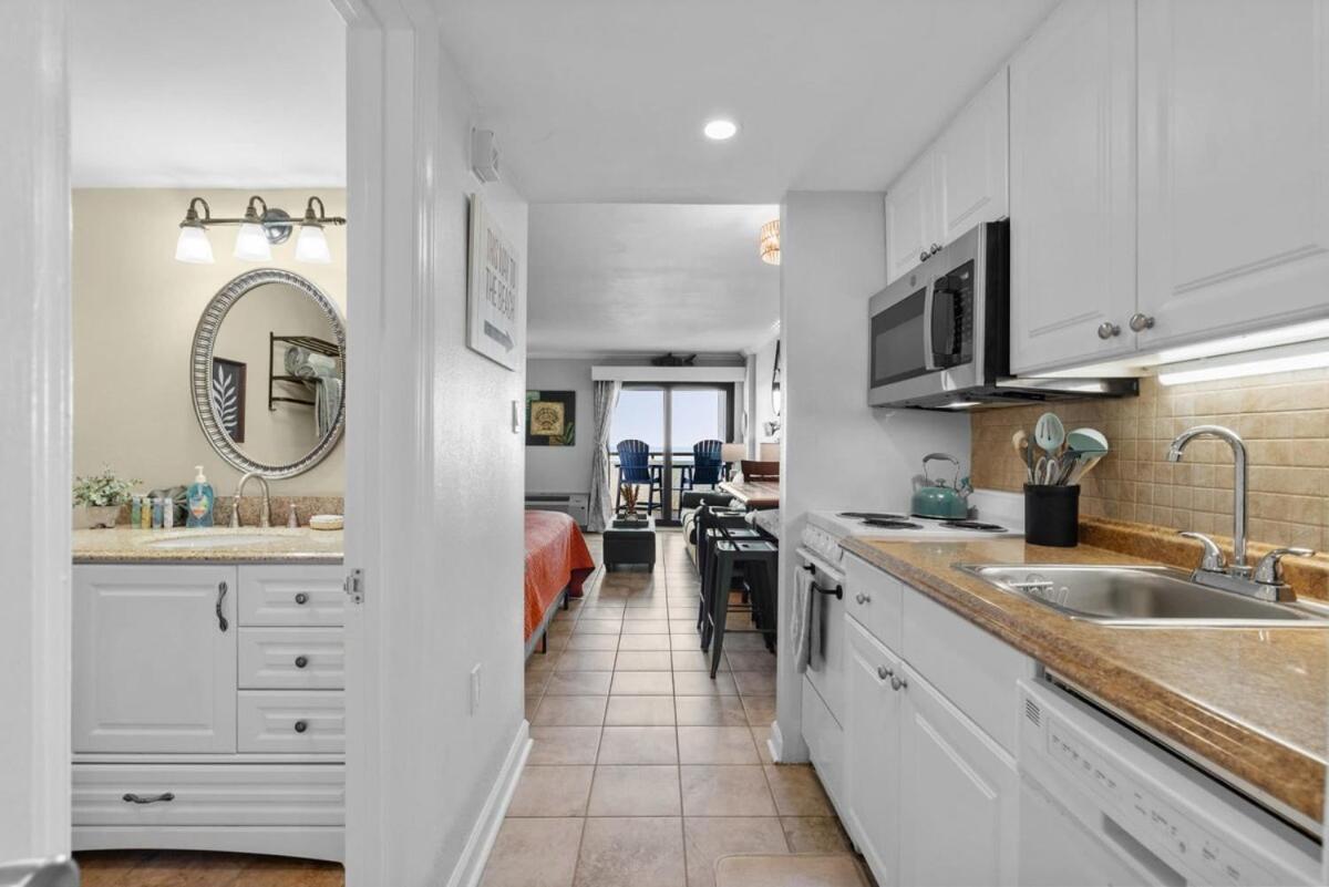 Bluewater Oceanfront Unit 203 Holiday home Myrtle Beach