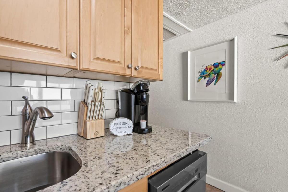 Meridian Plaza Oceanfront Unit 1402 Holiday home Myrtle Beach
