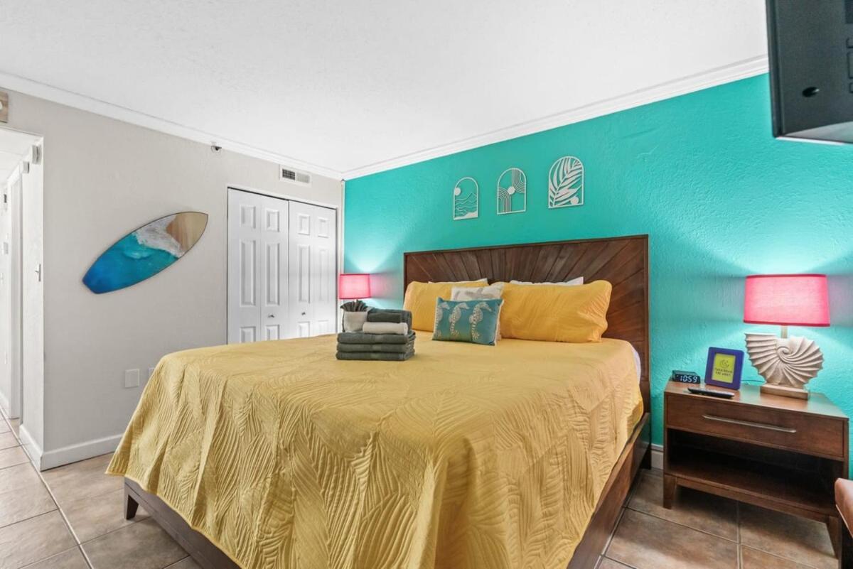 Meridian Plaza Oceanfront Unit 1402 *