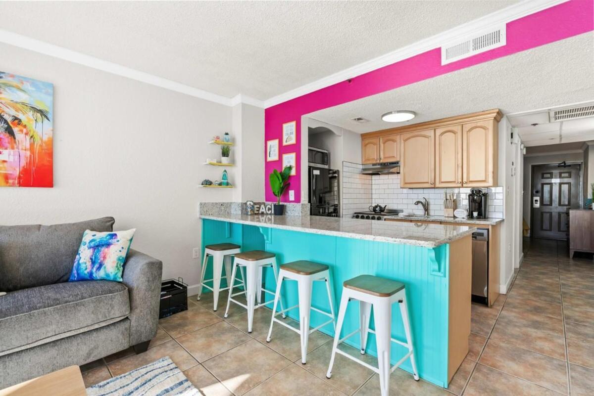 Meridian Plaza Oceanfront Unit 1402