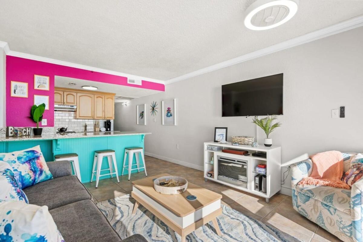 Meridian Plaza Oceanfront Unit 1402 Holiday home *
