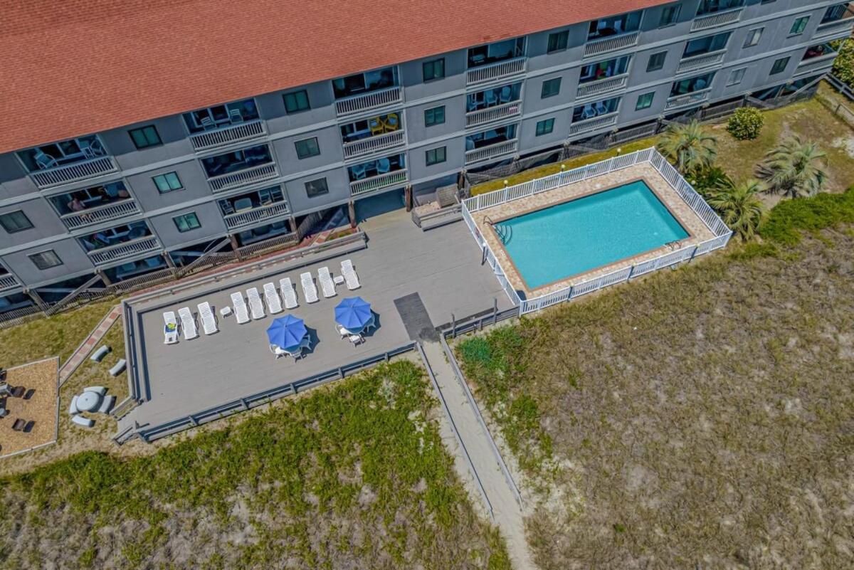 Chateau By The Sea Oceanfront Unit H2 *