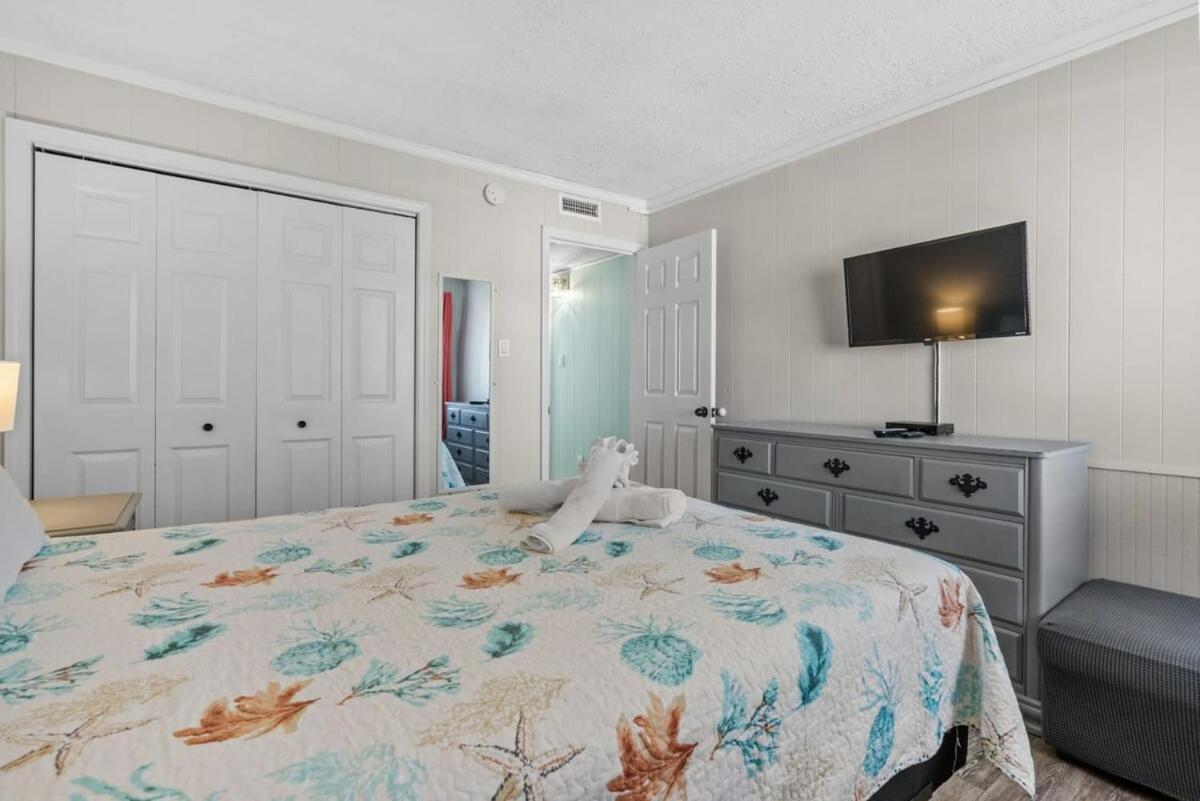 Chateau By The Sea Oceanfront Unit H2 * Myrtle Beach