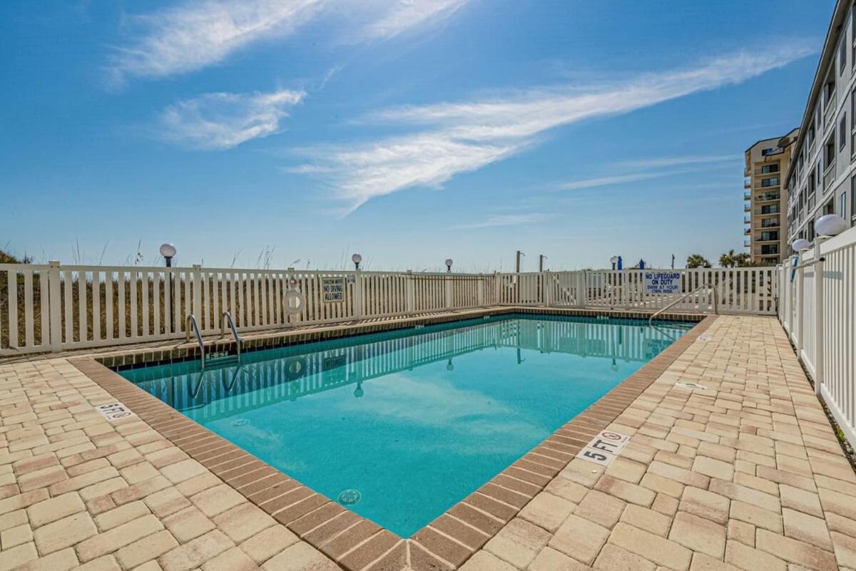 Holiday home Chateau By The Sea Oceanfront Unit H2