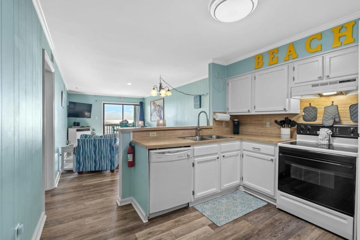 Holiday home Chateau By The Sea Oceanfront Unit H2 *