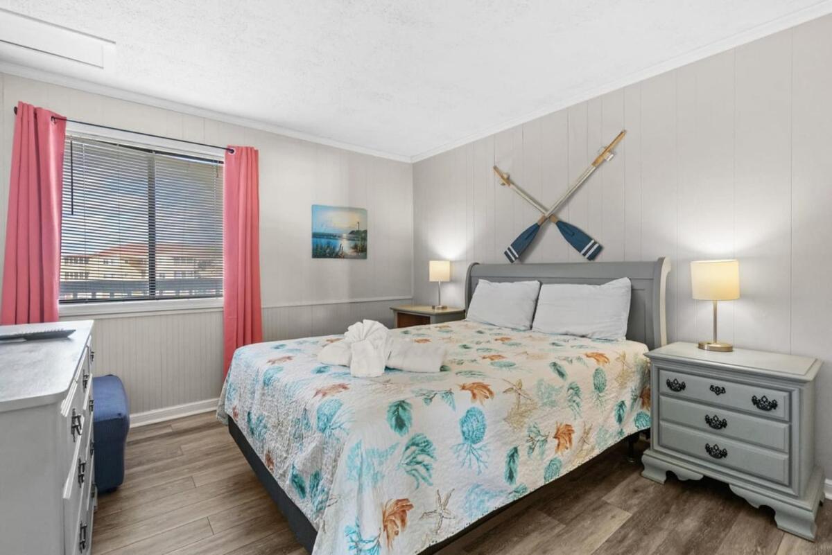 Chateau By The Sea Oceanfront Unit H2 Holiday home Myrtle Beach