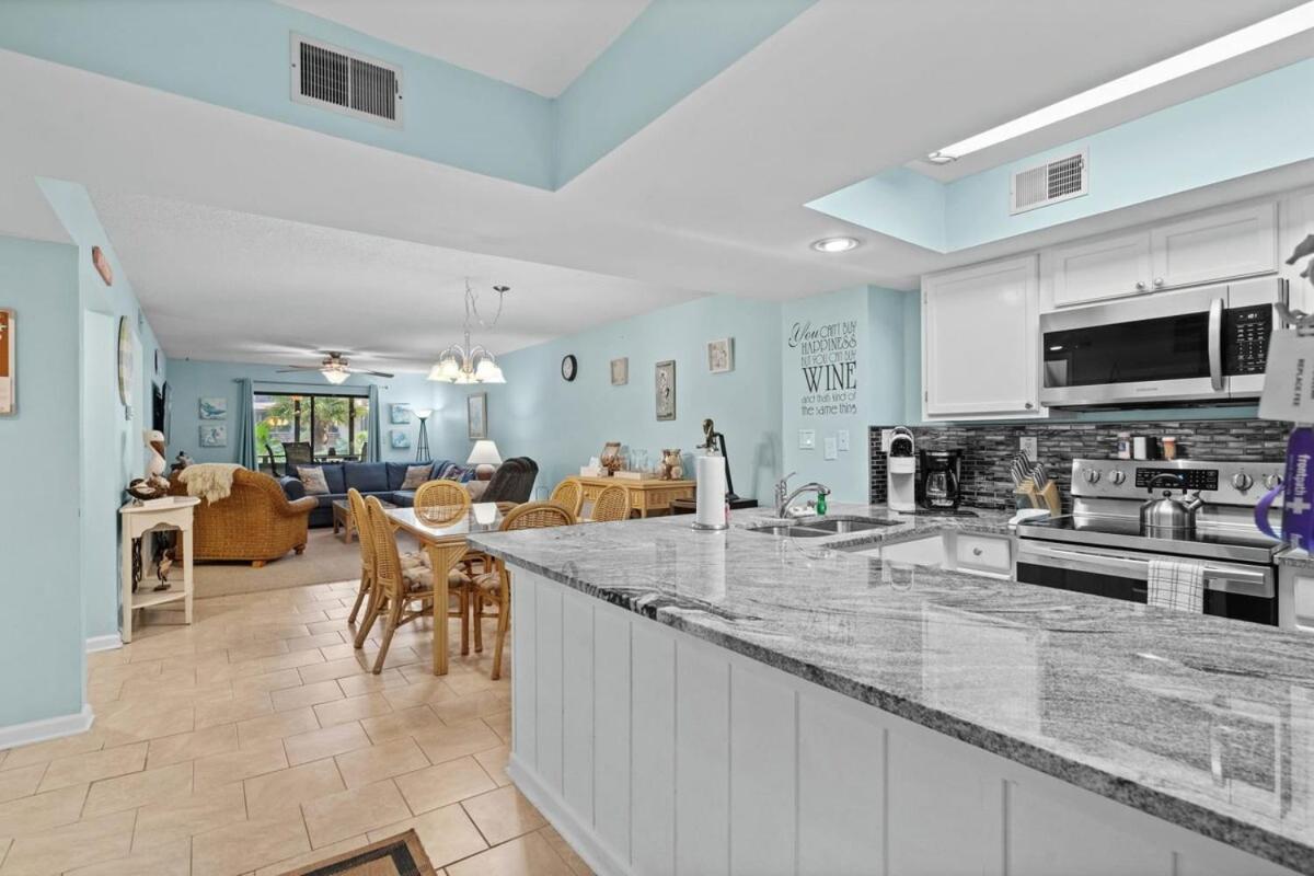 Summertree Village Coastal Paradise Unit C2 Holiday home Myrtle Beach