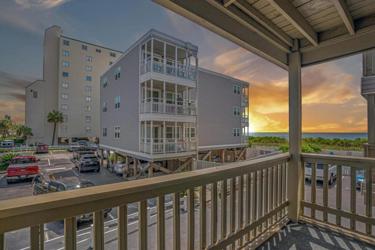 Seafarer Oceanfront Unit 107
