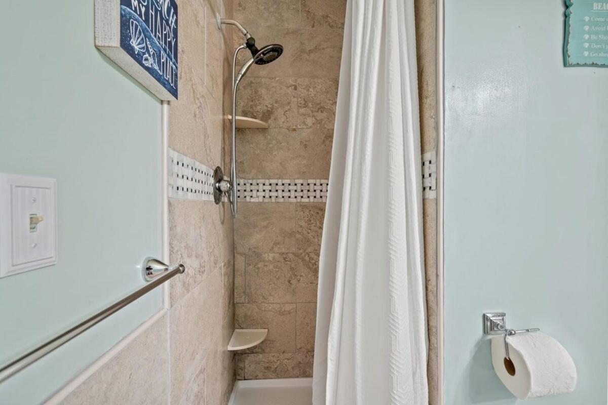 Holiday home Seafarer Oceanfront Unit 107