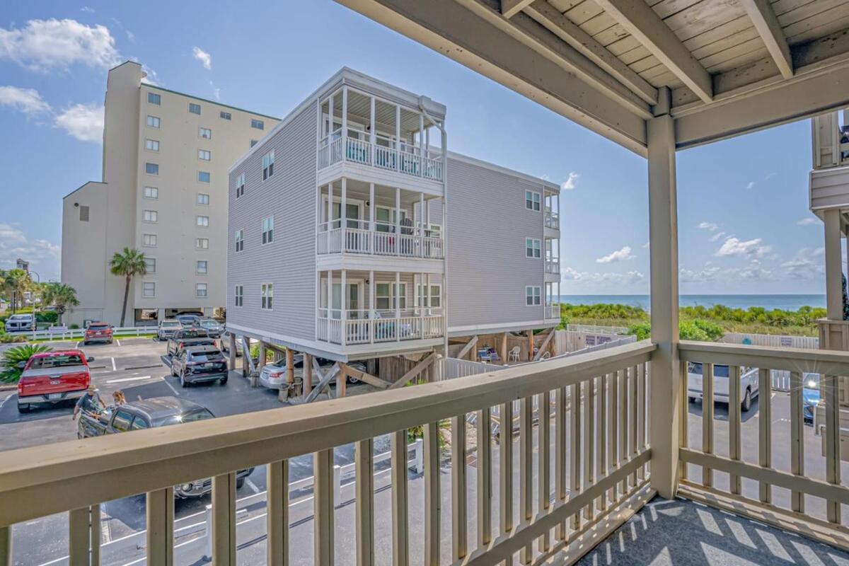 Seafarer Oceanfront Unit 107 Holiday home Myrtle Beach