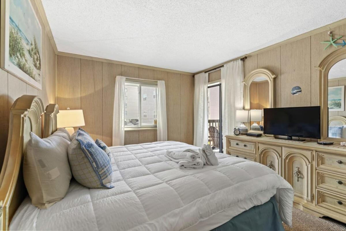 Seafarer Oceanfront Unit 107 Myrtle Beach