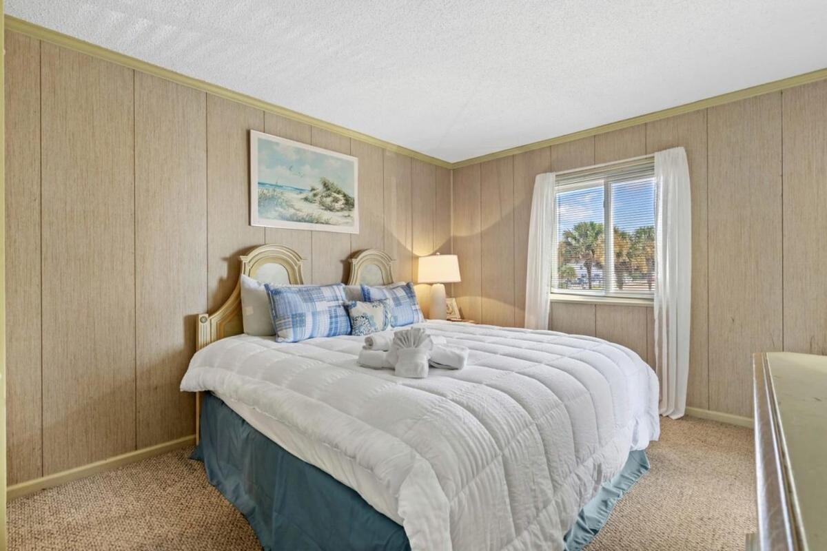Holiday home Seafarer Oceanfront Unit 107