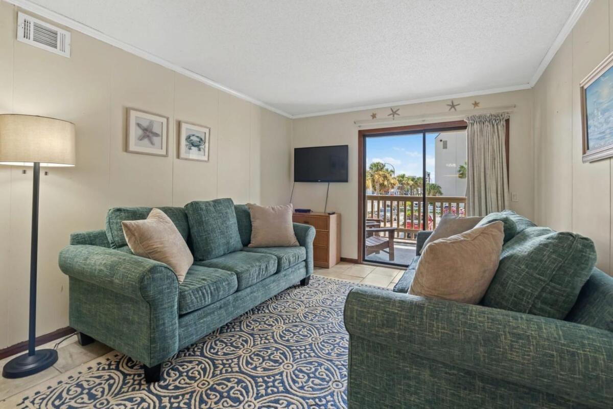 Seafarer Oceanfront Unit 107 Holiday home *