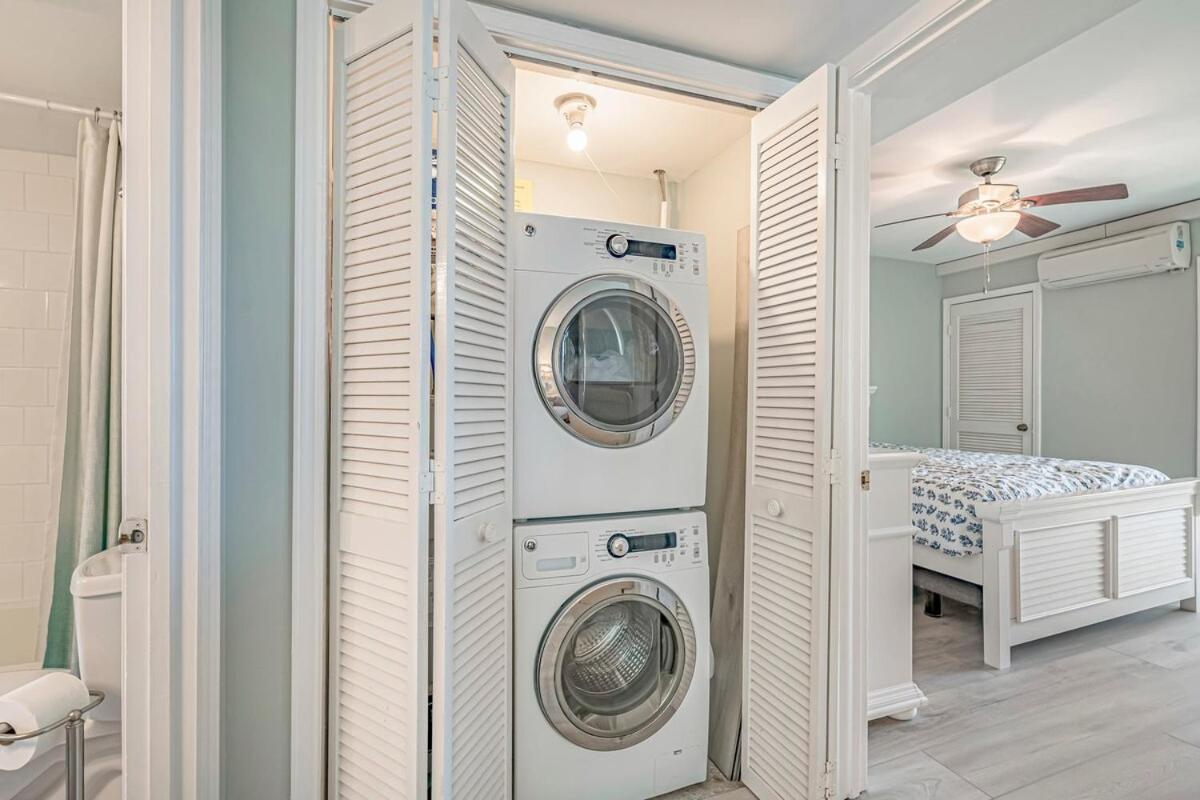 Raintree Oceanfront Unit A1 Holiday home Myrtle Beach