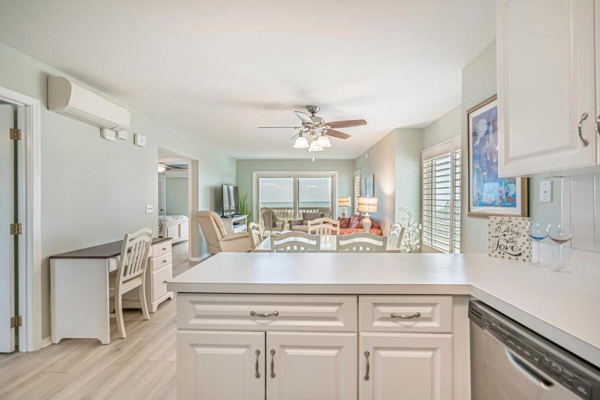 Holiday home Raintree Oceanfront Unit A1