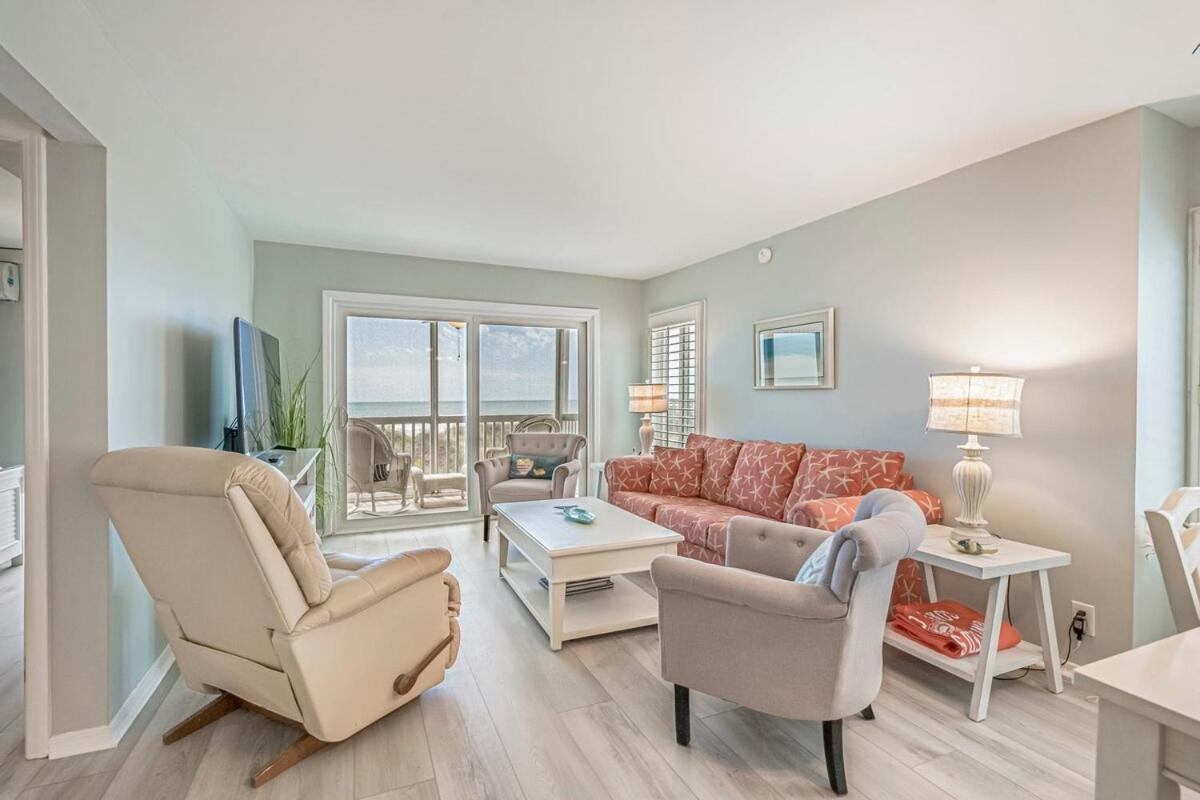 Raintree Oceanfront Unit A1 Holiday home *