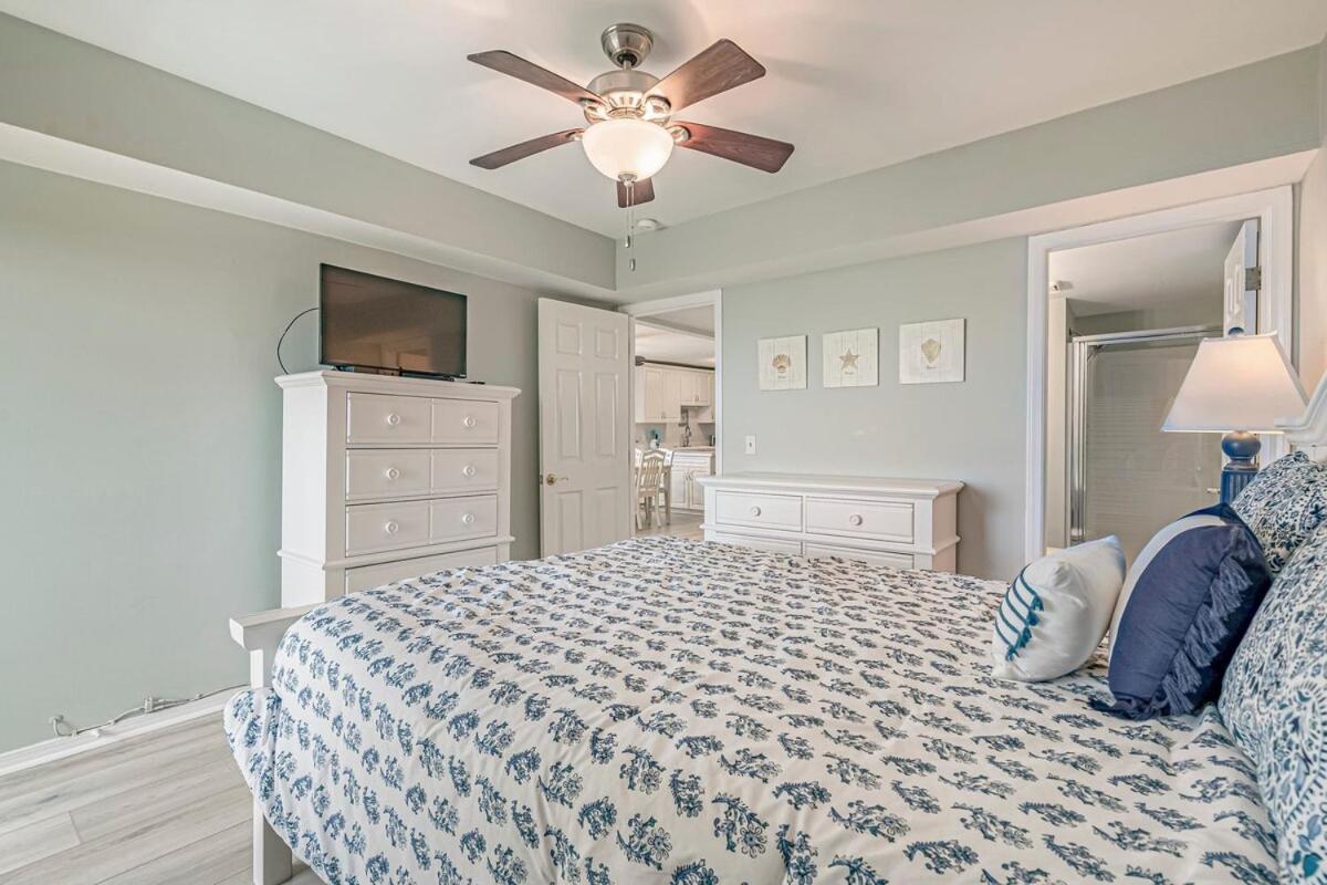 Raintree Oceanfront Unit A1 * Myrtle Beach