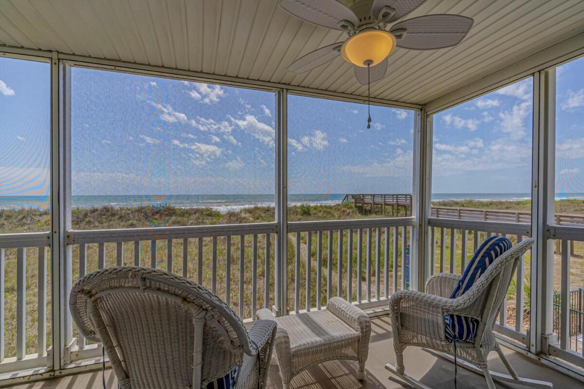Raintree Oceanfront Unit A1 Holiday home Myrtle Beach