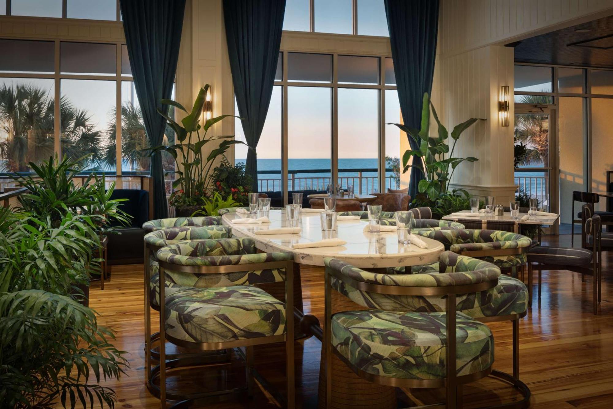 Hotel Hampton & Oceanfront