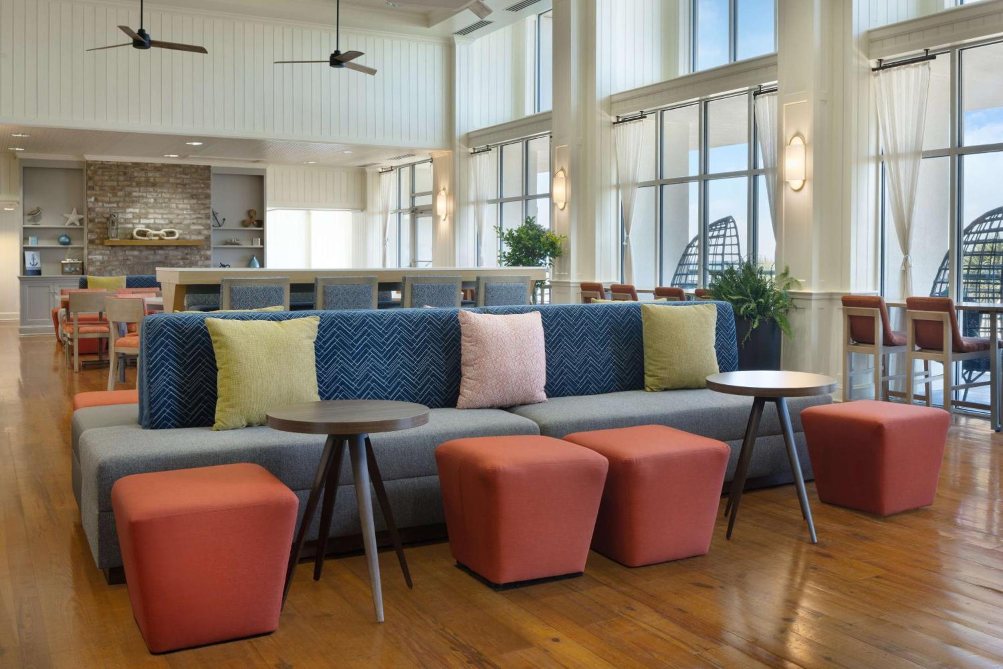 Hampton & Oceanfront Hotel