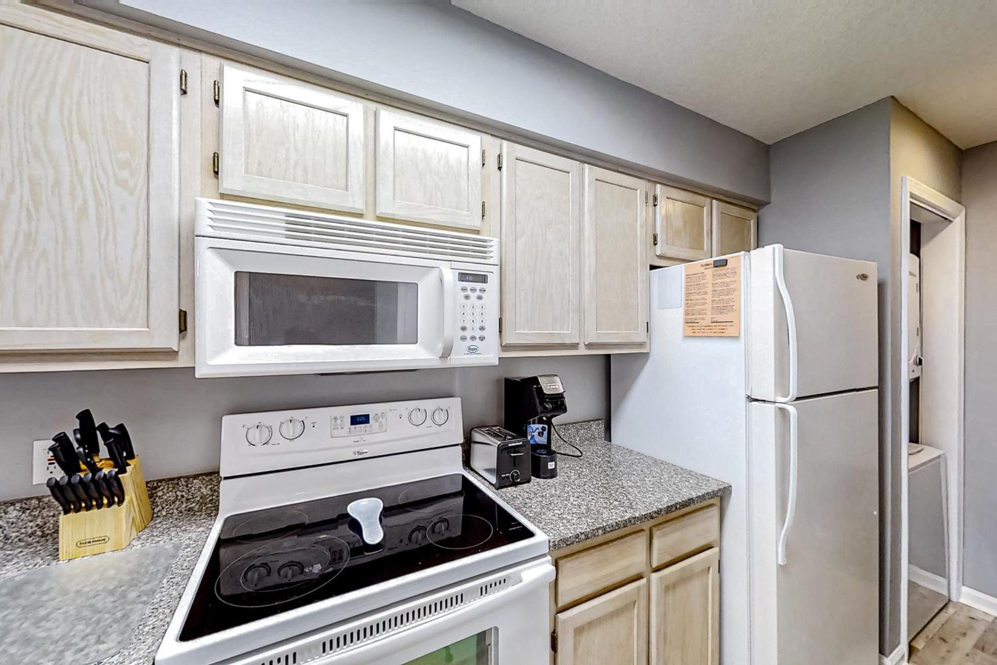 Apartment Tilghman Shores A-3