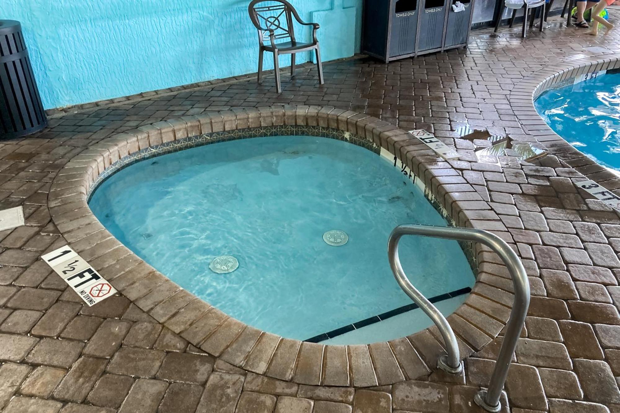 Compass Cove 1255 *