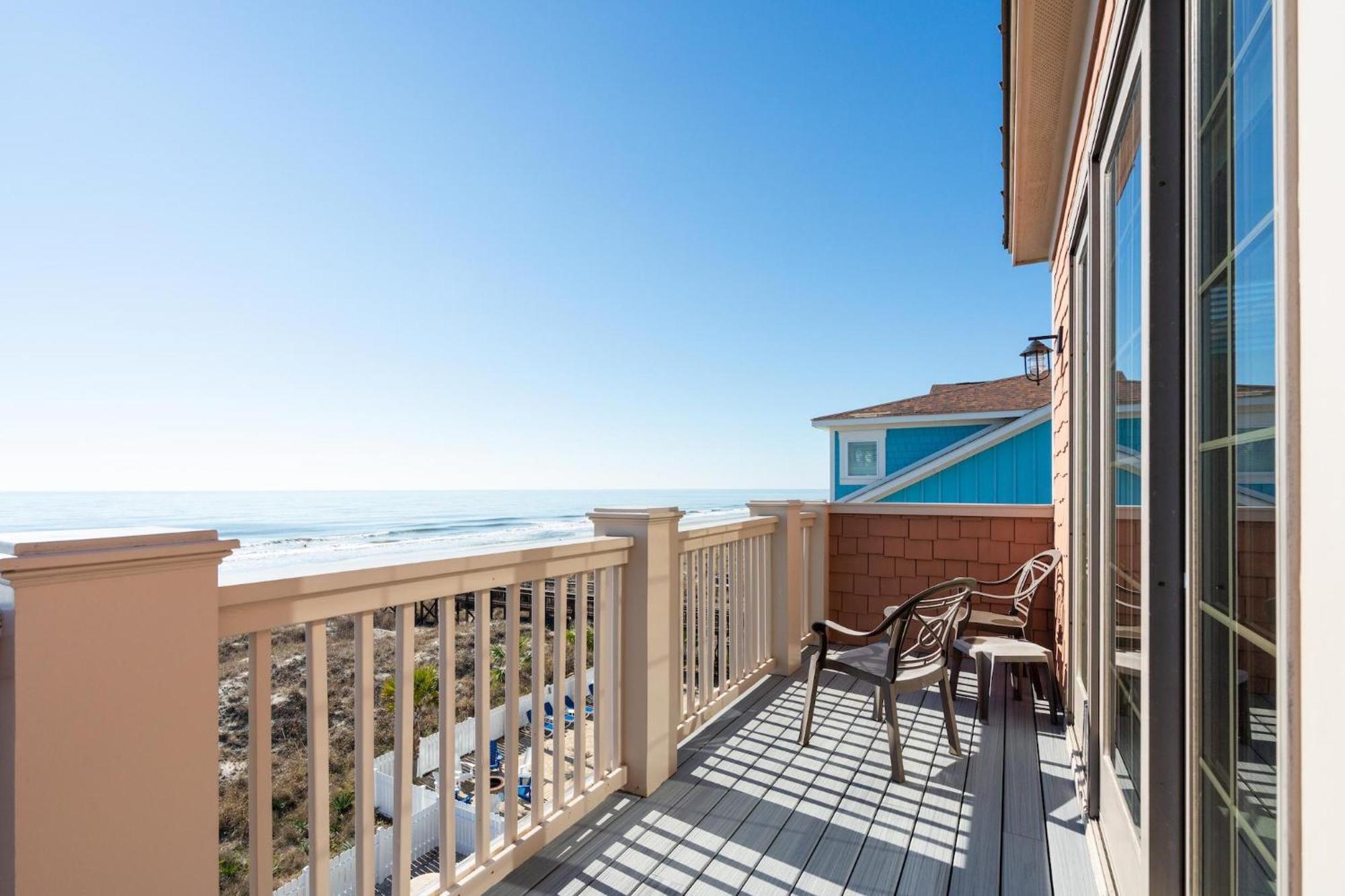Holiday home Footprints On The